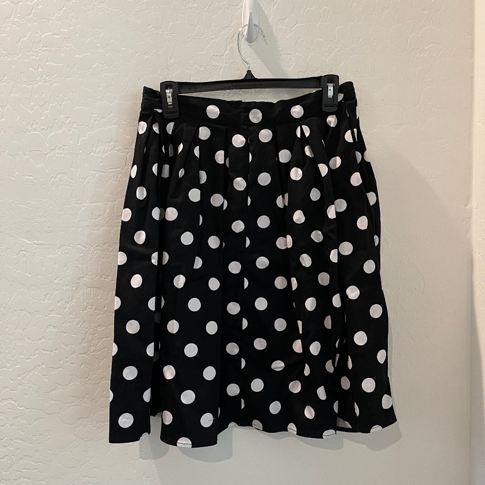 Grace Karin Large Black and White Polka Dot skirt see notes